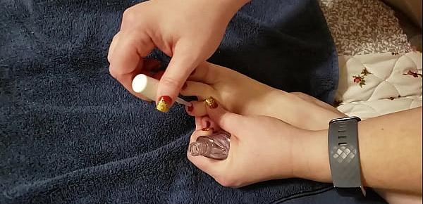  Painting Pretty Little Toes